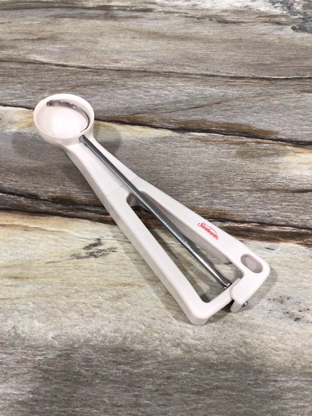 Vintage Sunbeam Ice Cream Cookie Scoop White Handle Kitchen Utensil 8”